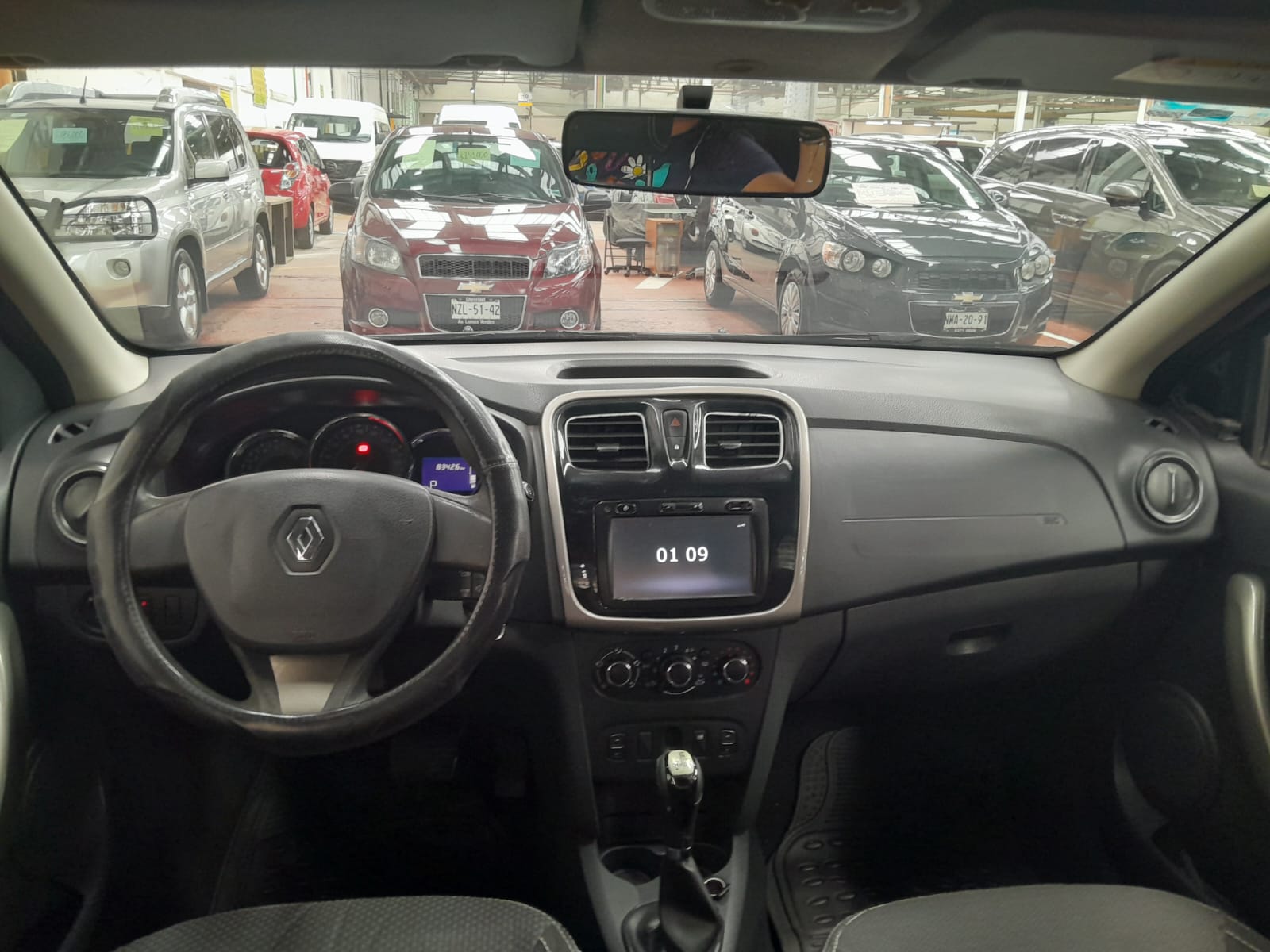 Renault Logan Dynamique 2016 At
